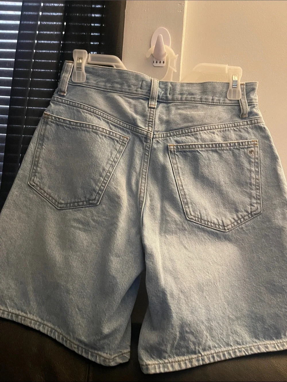 Madewell Women’s Baggy Jean Shorts in Bessmund Wash Size 26 NWOT